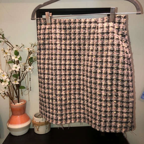Dresses & Skirts - Tweed Skirt - 5 for $25✨✨